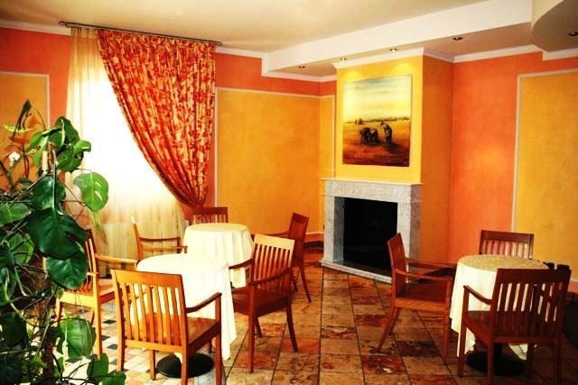 Locanda Sant'Ambrogio Cislago Εξωτερικό φωτογραφία